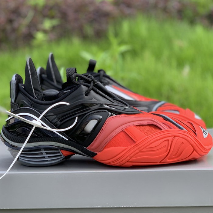 Ba*len*cia*ga tyrex sneakers black / red