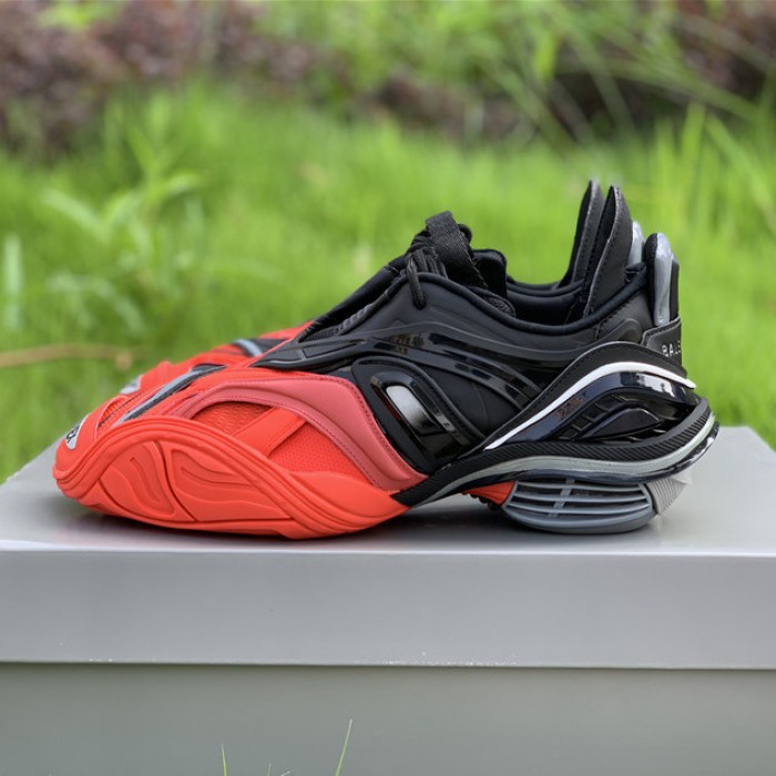 Ba*len*cia*ga tyrex sneakers black / red