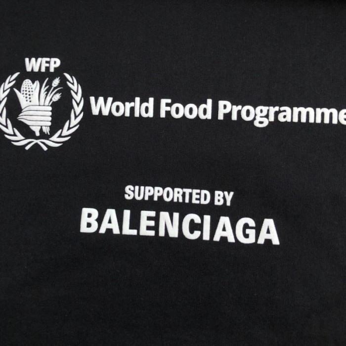 Ba*len*cia*ga wfp t-shirt medium fit in black