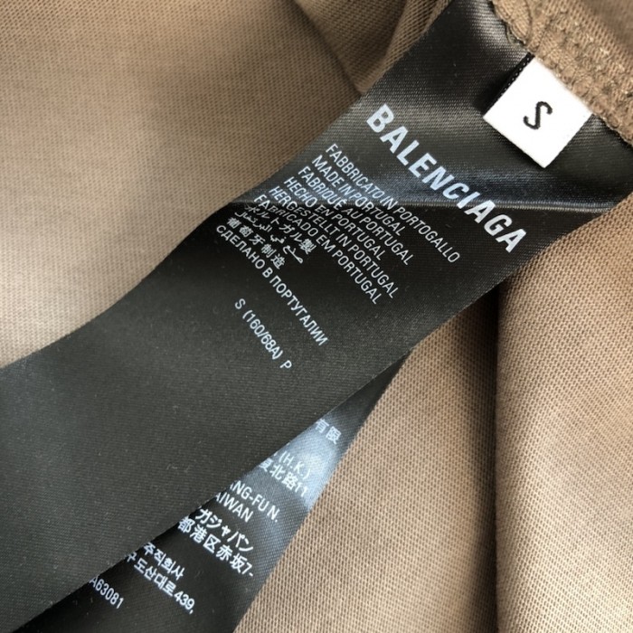 Ba*len*cia*ga wfp t-shirt medium fit in brown