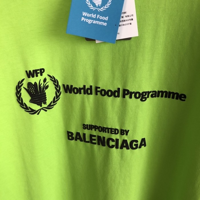 Ba*len*cia*ga wfp t-shirt medium fit in green