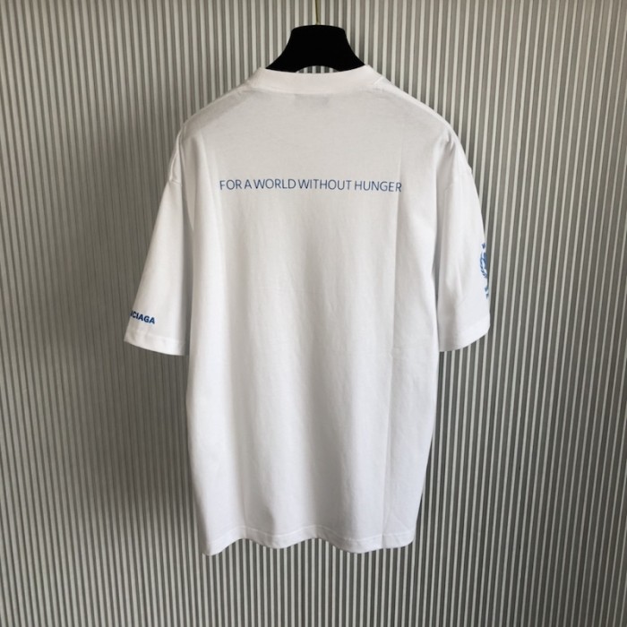 Ba*len*cia*ga wfp t-shirt medium fit in white