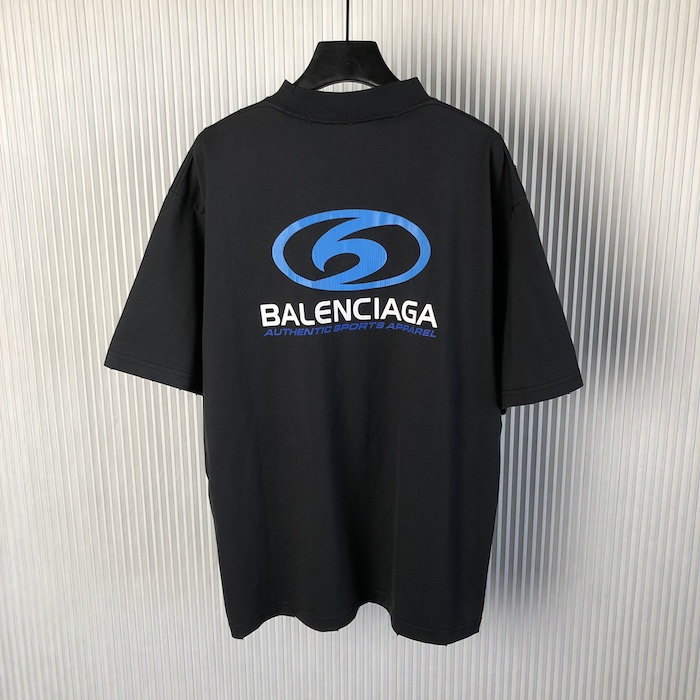 Ba*len*cia*ga surfer t-shirt medium fit in black and blue
