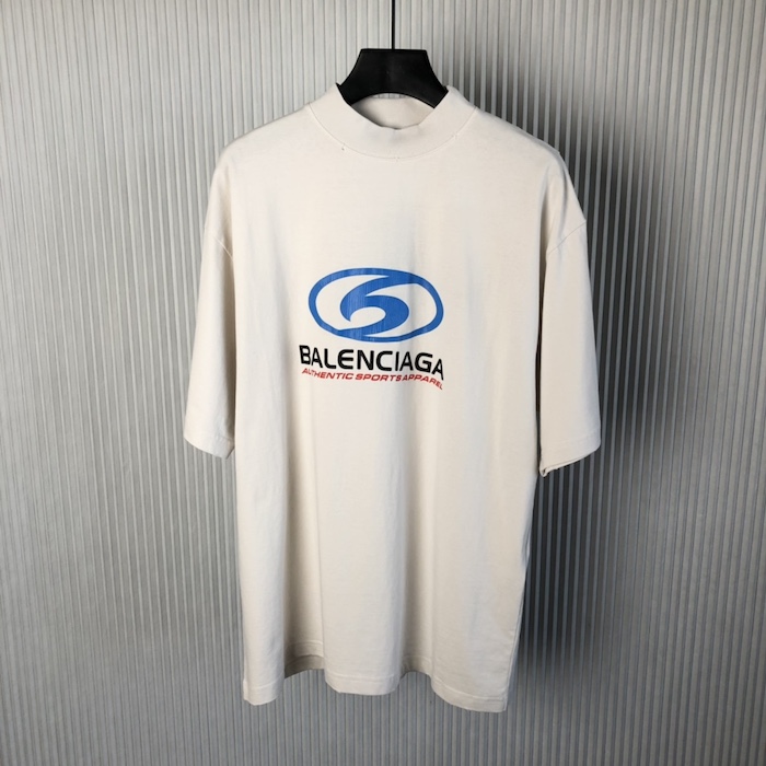 Ba*len*cia*ga surfer t-shirt medium fit in white and blue