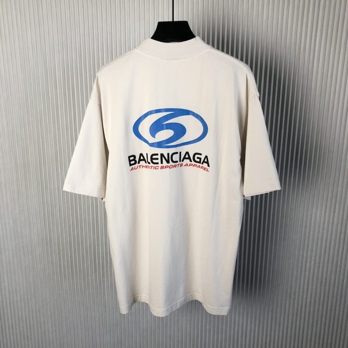Ba*len*cia*ga surfer t-shirt medium fit in white and blue