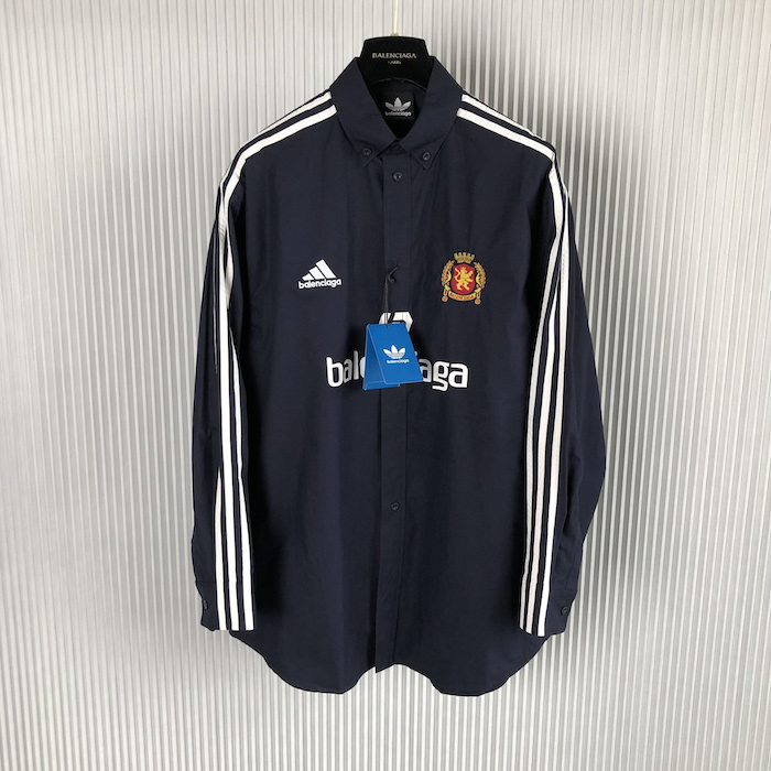Ba*len*cia*ga x ad*s manchester united shirt blue