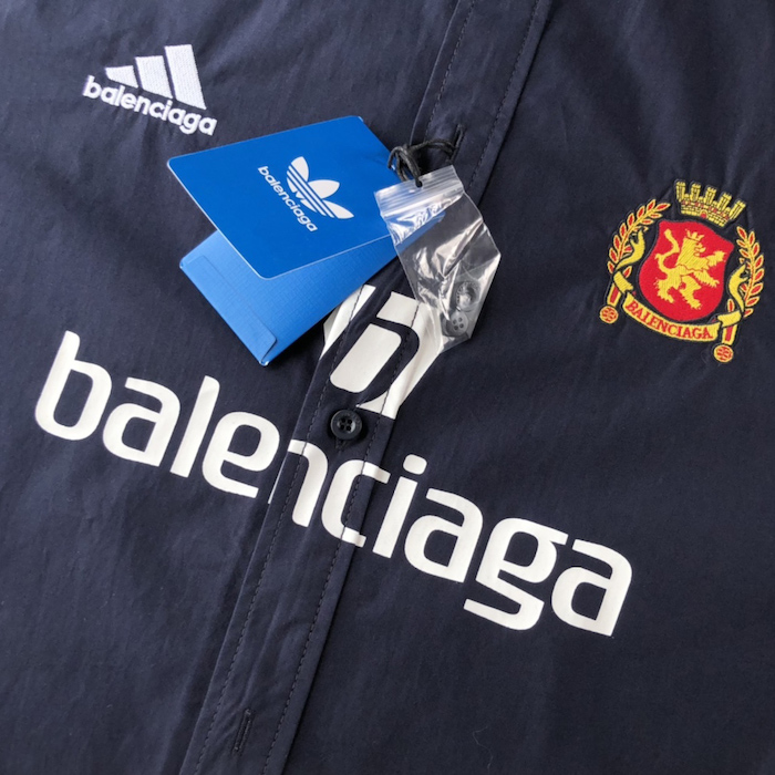 Ba*len*cia*ga x ad*s manchester united shirt blue