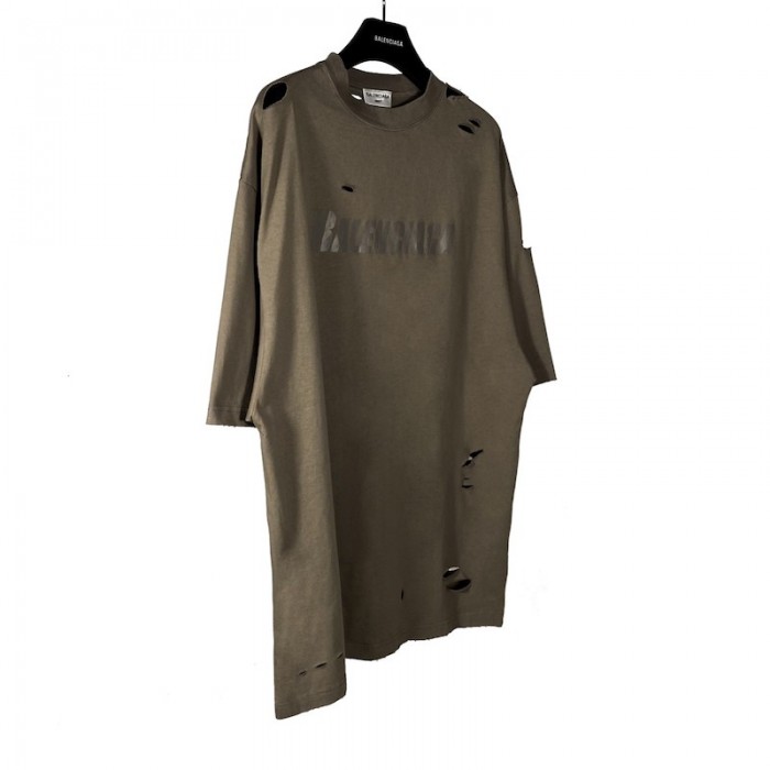 Ba*len*cia*ga caps destroyed flatground t-shirt brown