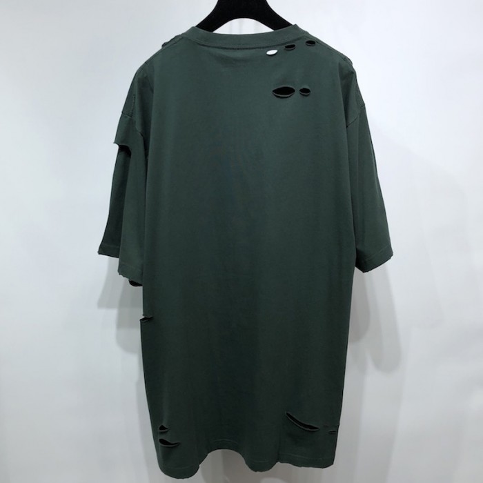 Ba*len*cia*ga caps destroyed flatground t-shirt green
