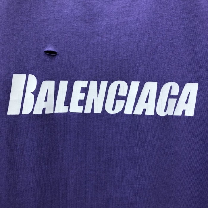 Ba*len*cia*ga caps destroyed flatground t-shirt purple