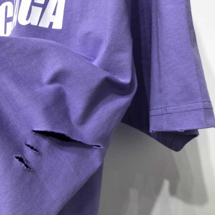 Ba*len*cia*ga caps destroyed flatground t-shirt purple