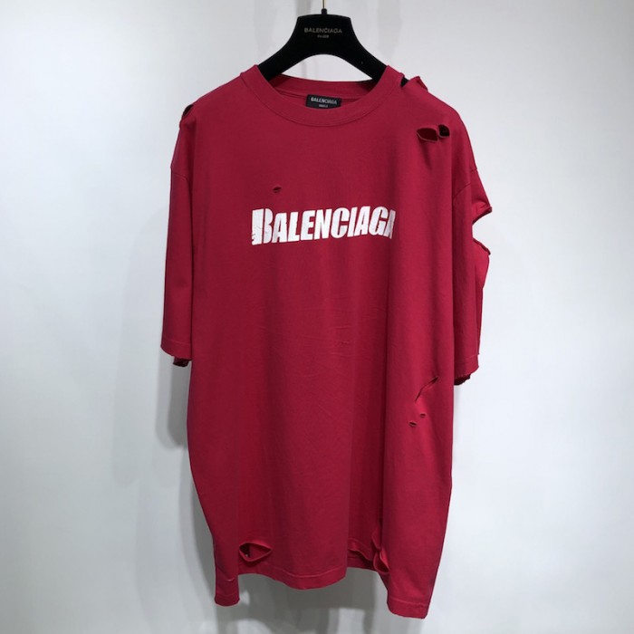 Ba*len*cia*ga caps destroyed flatground t-shirt red
