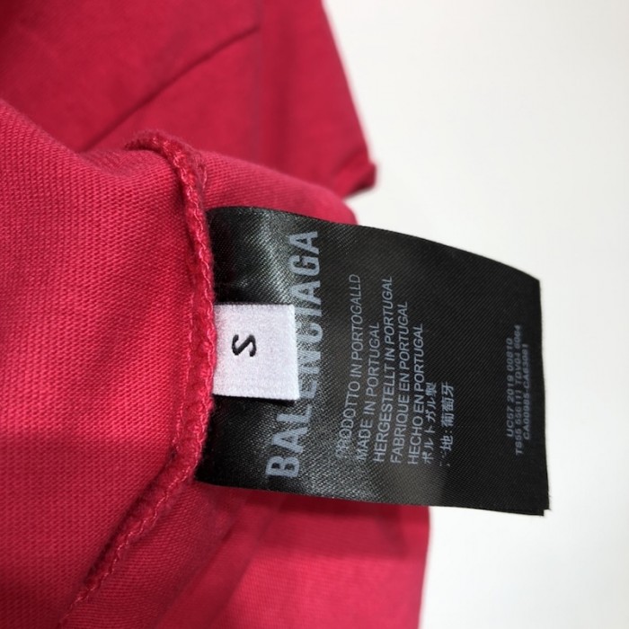 Ba*len*cia*ga caps destroyed flatground t-shirt red