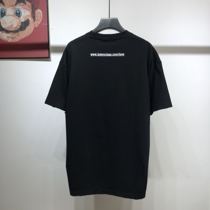 Ba*len*cia*ga i love u medium fit t shirt black