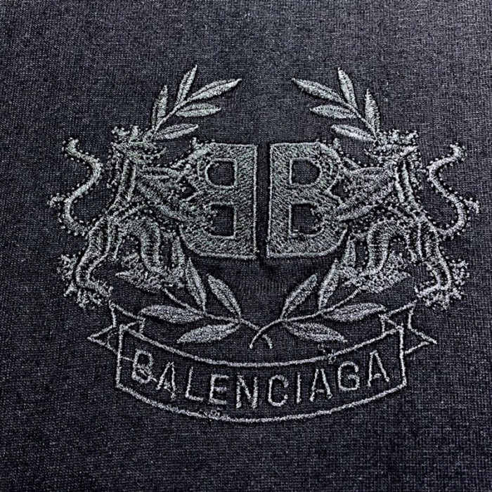 Ba*len*cia*ga lion s laurel large fit t-shirt black