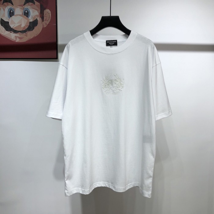 Ba*len*cia*ga lion s laurel large fit t-shirt white