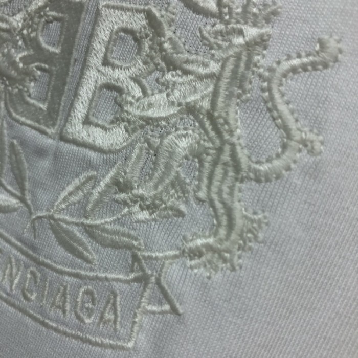 Ba*len*cia*ga lion s laurel large fit t-shirt white