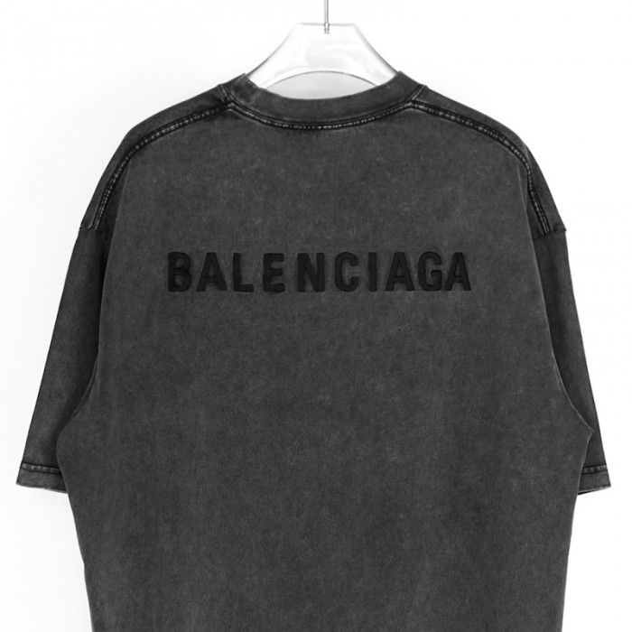 Ba*len*cia*ga logo medium fit t-shirt black