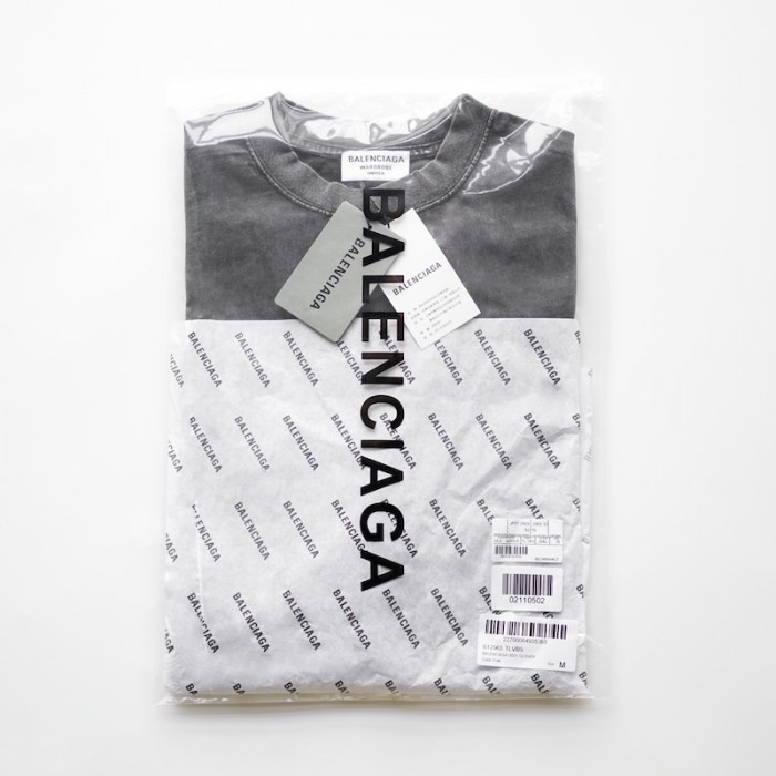 Ba*len*cia*ga logo medium fit t-shirt black