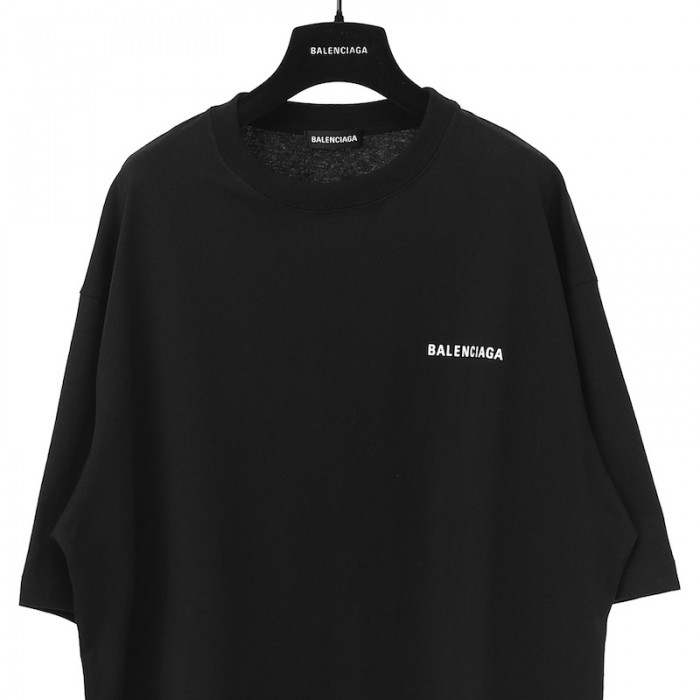 Ba*len*cia*ga logo medium fit t-shirt in black