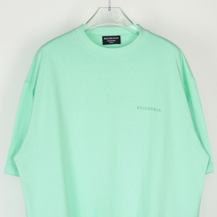 Ba*len*cia*ga logo medium fit t-shirt in green