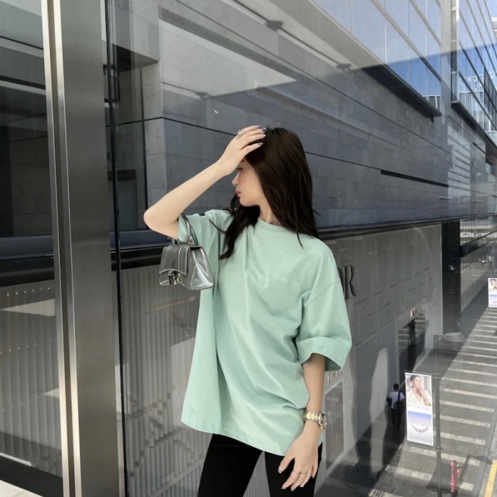 Ba*len*cia*ga logo medium fit t-shirt in green