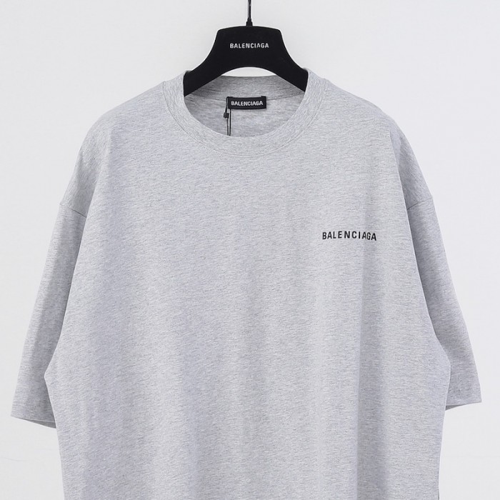 Ba*len*cia*ga logo medium fit t-shirt in grey