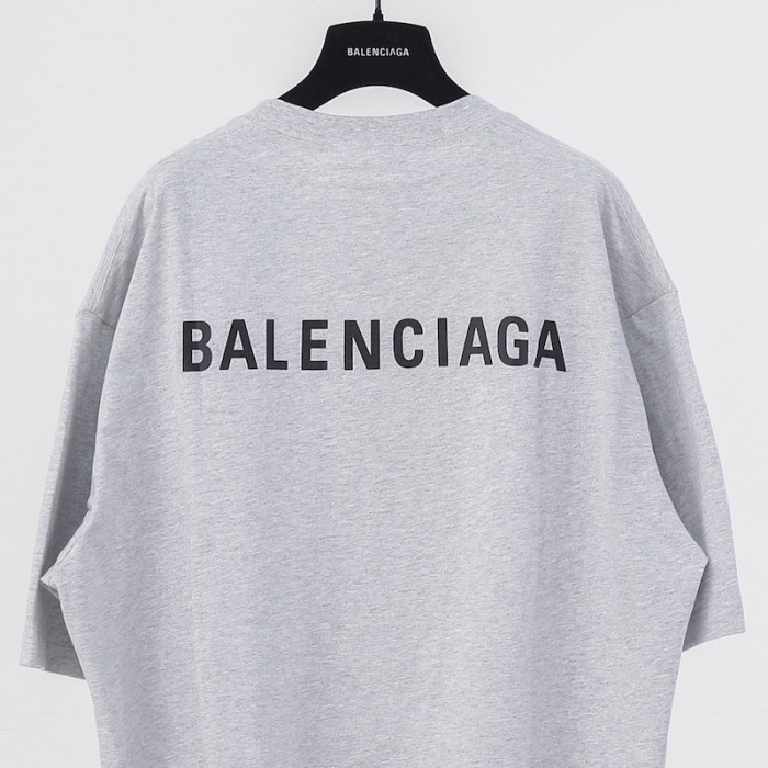 Ba*len*cia*ga logo medium fit t-shirt in grey