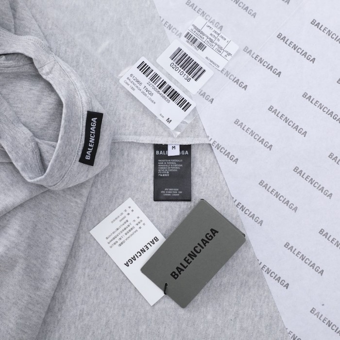 Ba*len*cia*ga logo medium fit t-shirt in grey