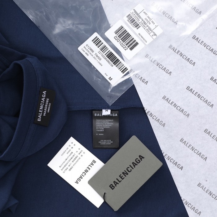 Ba*len*cia*ga logo medium fit t-shirt in navy