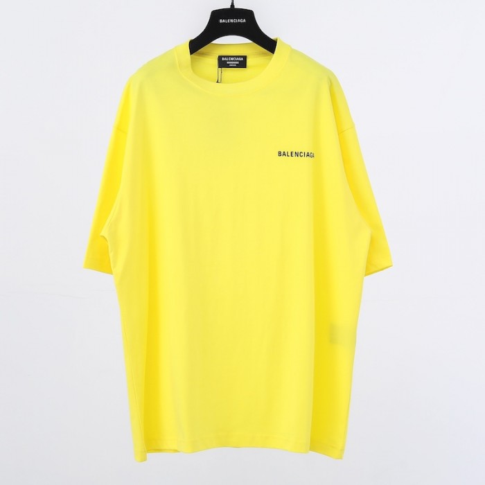 Ba*len*cia*ga logo medium fit t-shirt in yellow