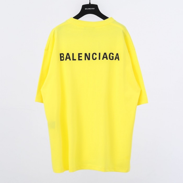 Ba*len*cia*ga logo medium fit t-shirt in yellow