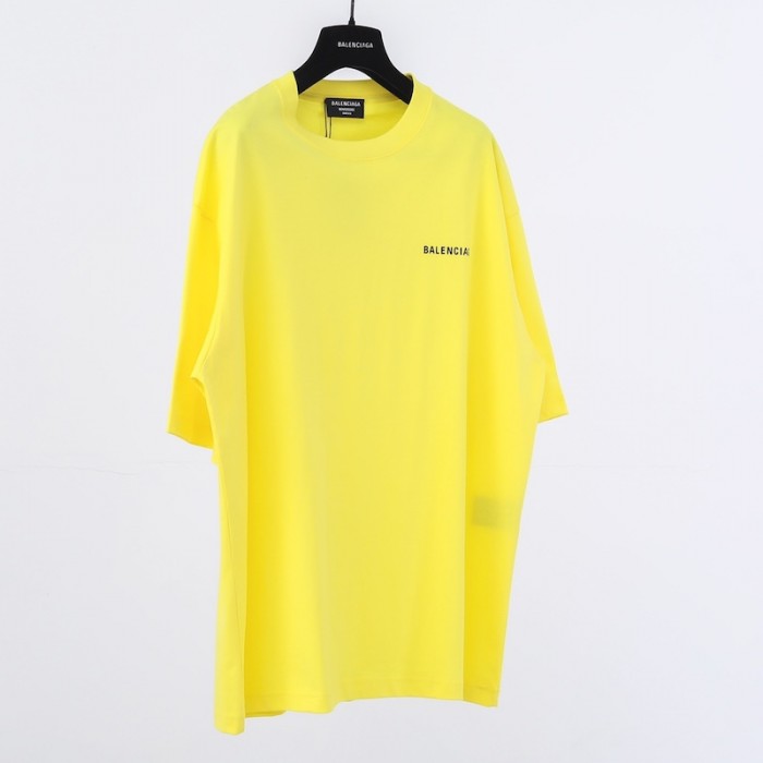 Ba*len*cia*ga logo medium fit t-shirt in yellow