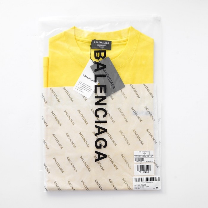 Ba*len*cia*ga logo medium fit t-shirt in yellow