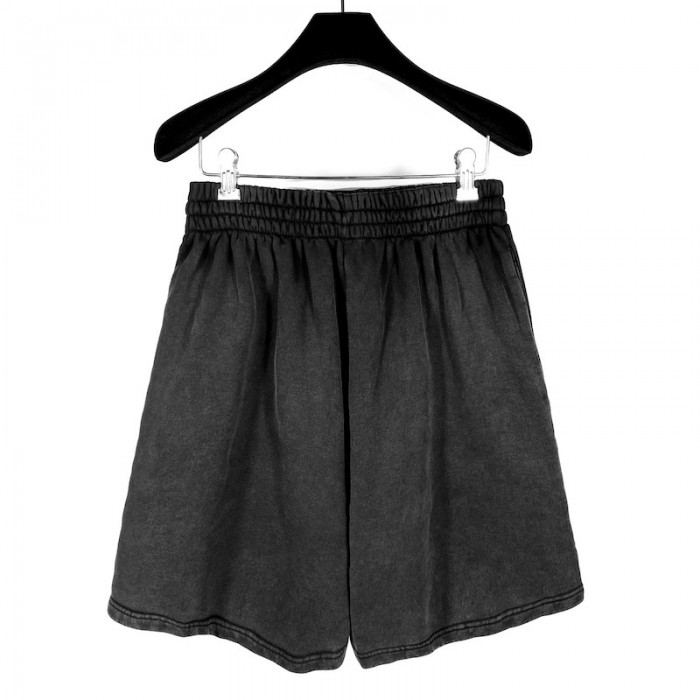 Ba*len*cia*ga logo medium fit short black