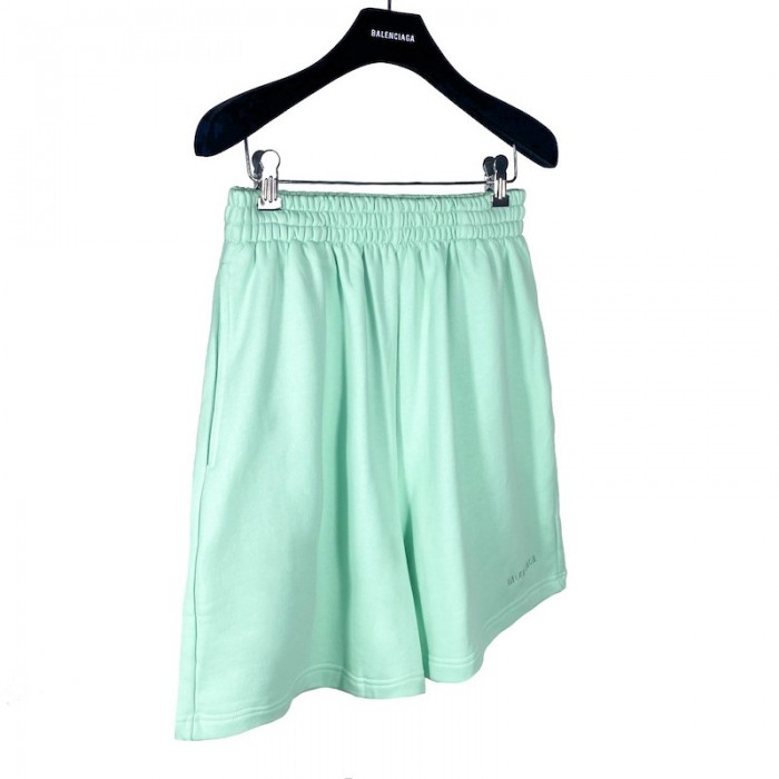 Ba*len*cia*ga logo medium fit short green