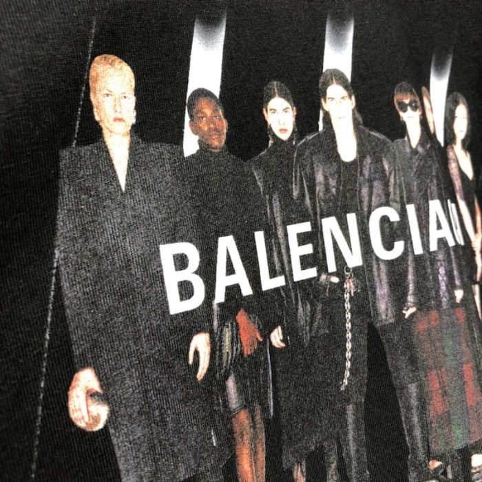 Ba*len*cia*ga real Ba*len*cia*ga medium fit t shirt black