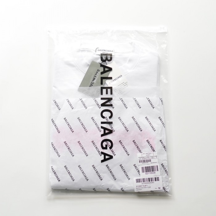 Ba*len*cia*ga slime t-shirt medium fit in white