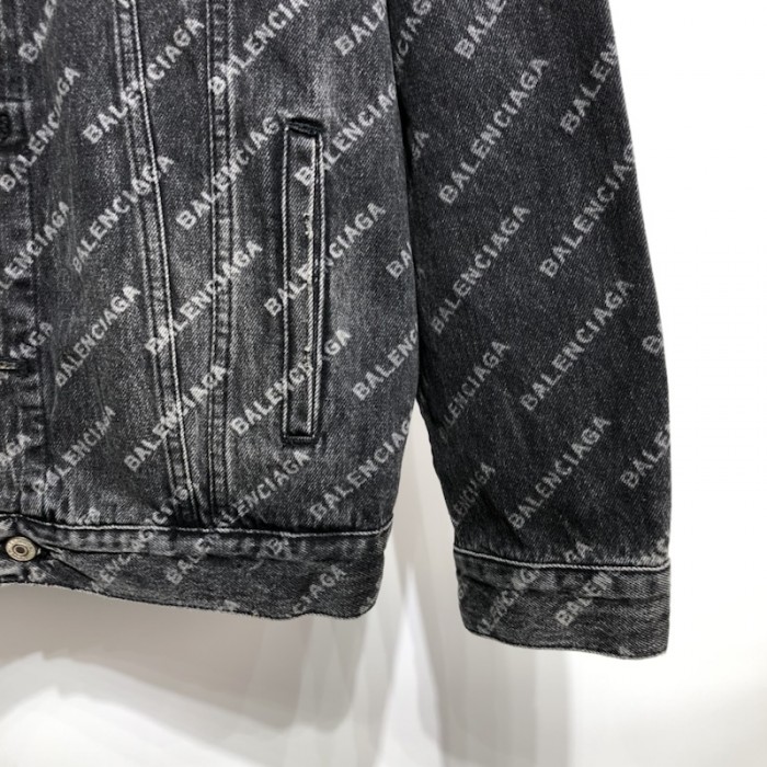 Ba*len*cia*ga year of the tiger typo jacket large fit in black