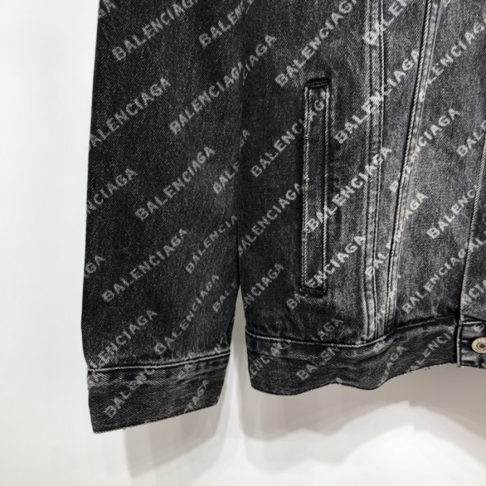 Ba*len*cia*ga year of the tiger typo jacket large fit in black
