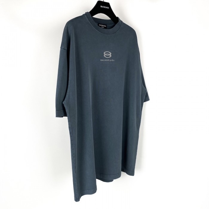 Ba*len*cia*ga unity t-shirt large fit in navy