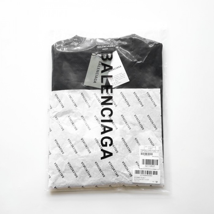 Ba*len*cia*ga cities paris t-shirt medium fit in black