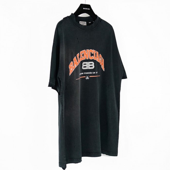 maison Ba*len*cia*ga t-shirt medium fit in black