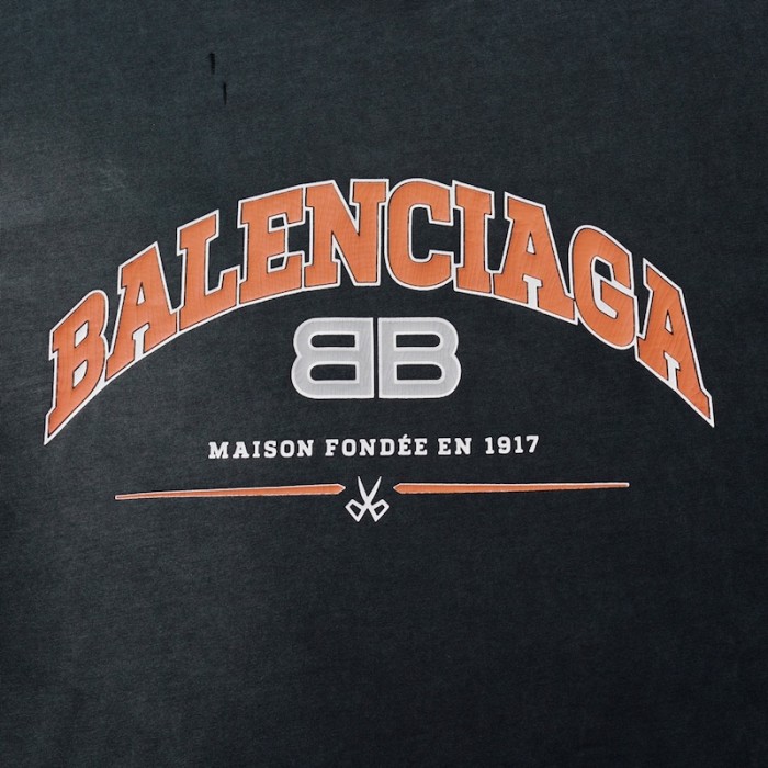 maison Ba*len*cia*ga t-shirt medium fit in black