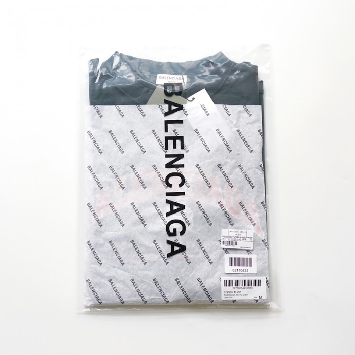 maison Ba*len*cia*ga t-shirt medium fit in black