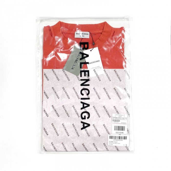 maison Ba*len*cia*ga t-shirt medium fit in red