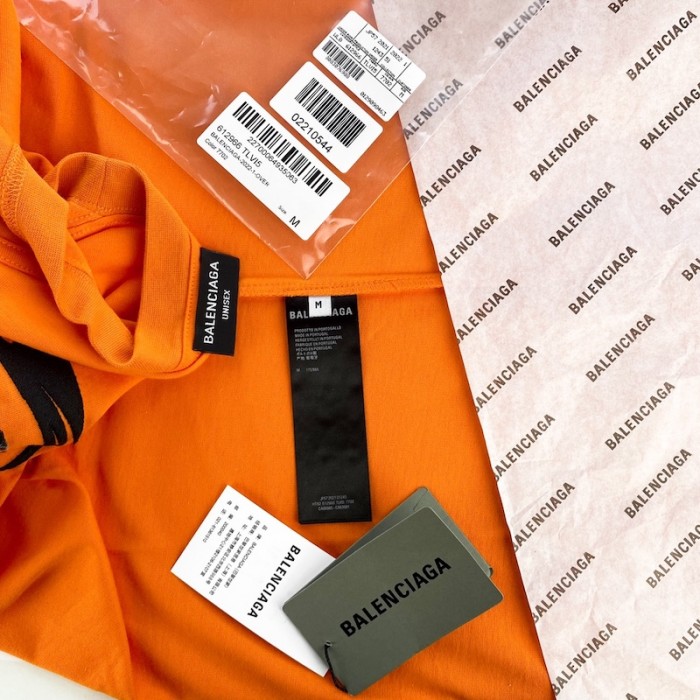 Ba*len*cia*ga year of the tiger t-shirt medium fit in orange