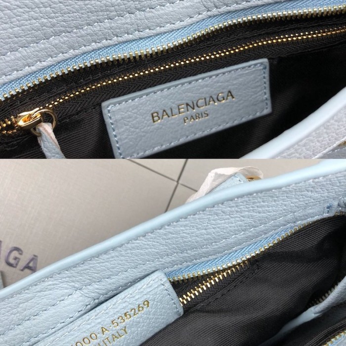 Ba*len*cia*ga classic city shoulder bag light blue