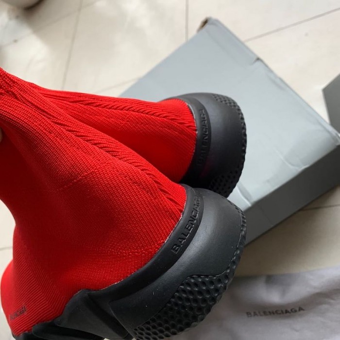Ba*len*cia*ga speed sneakers red with black