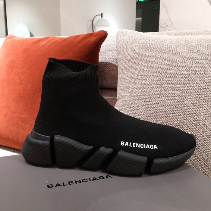 Ba*len*cia*ga speed clear sole sneakers black color